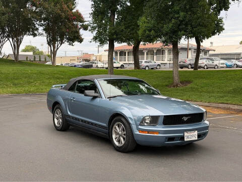 2005 Ford Mustang V6 Premium