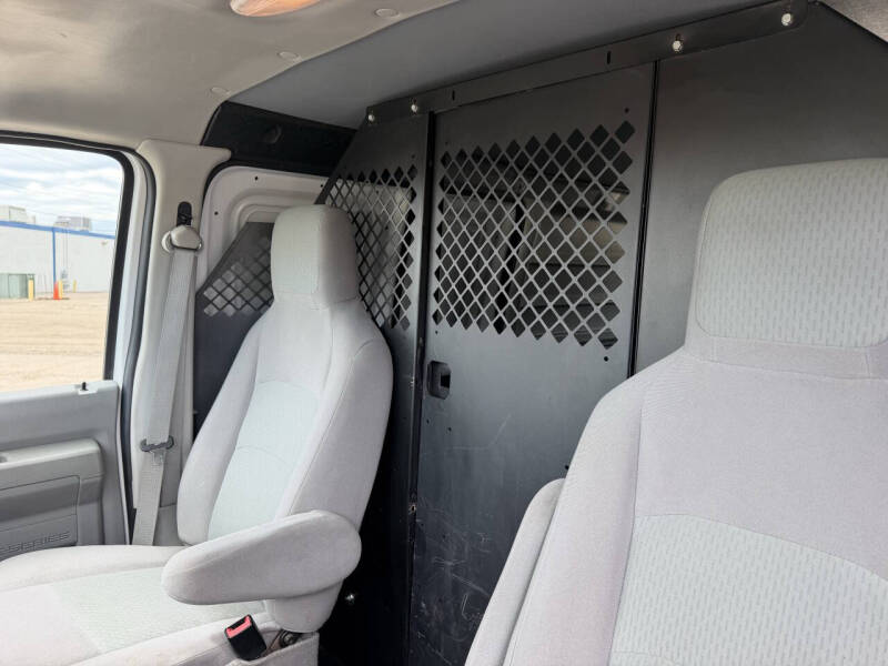 2012 Ford E-Series E-350 SD