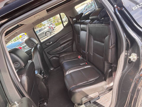 2017 GMC Acadia SLT-1