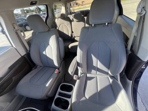 2019 Chrysler Pacifica LX