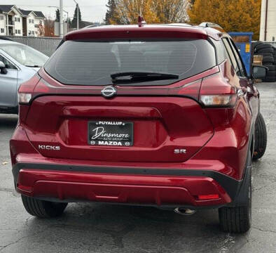 2023 Nissan Kicks SR