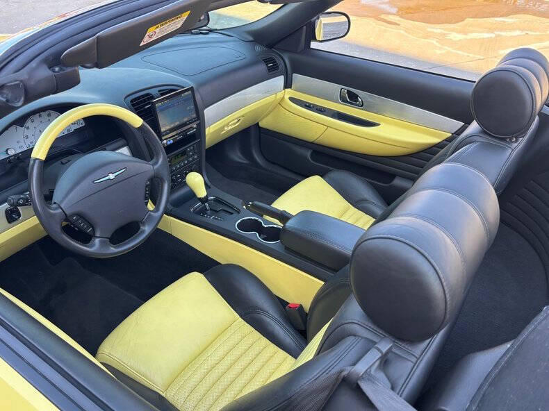 2002 Ford Thunderbird Deluxe