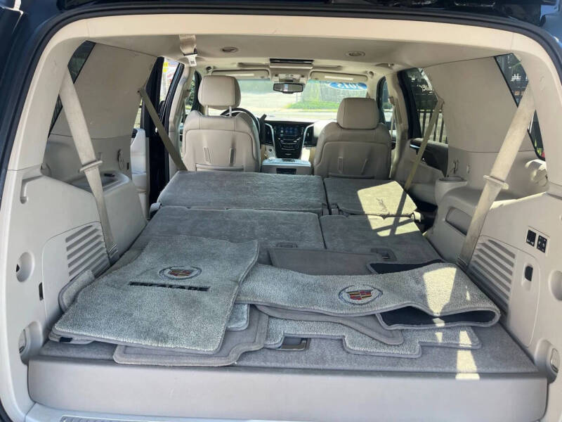 2015 Cadillac Escalade Luxury