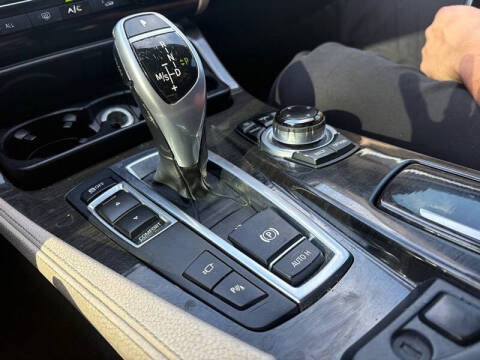 2011 BMW 5 Series 550i