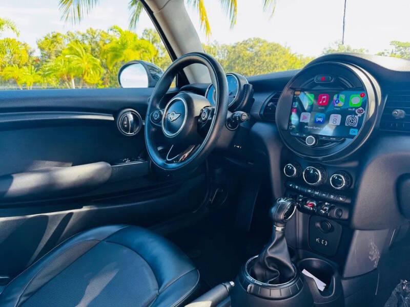 2015 MINI Hardtop 2 Door Cooper