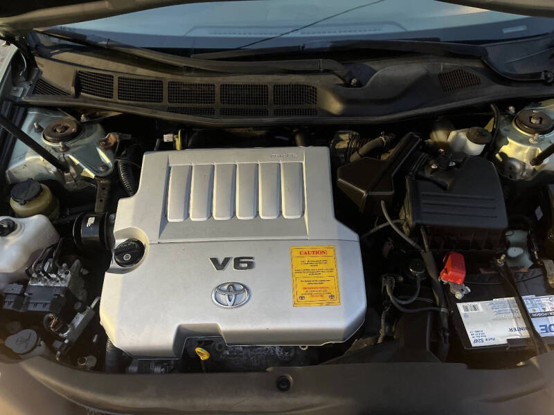 2010 Toyota Avalon XLS