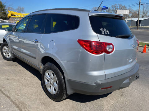 2011 Chevrolet Traverse LS