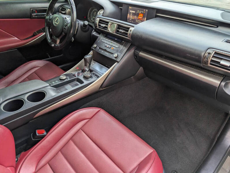2016 Lexus IS 300