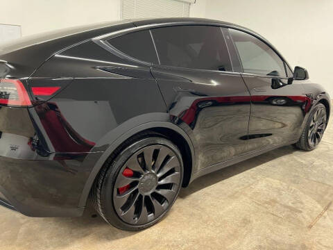 2023 Tesla Model Y Performance