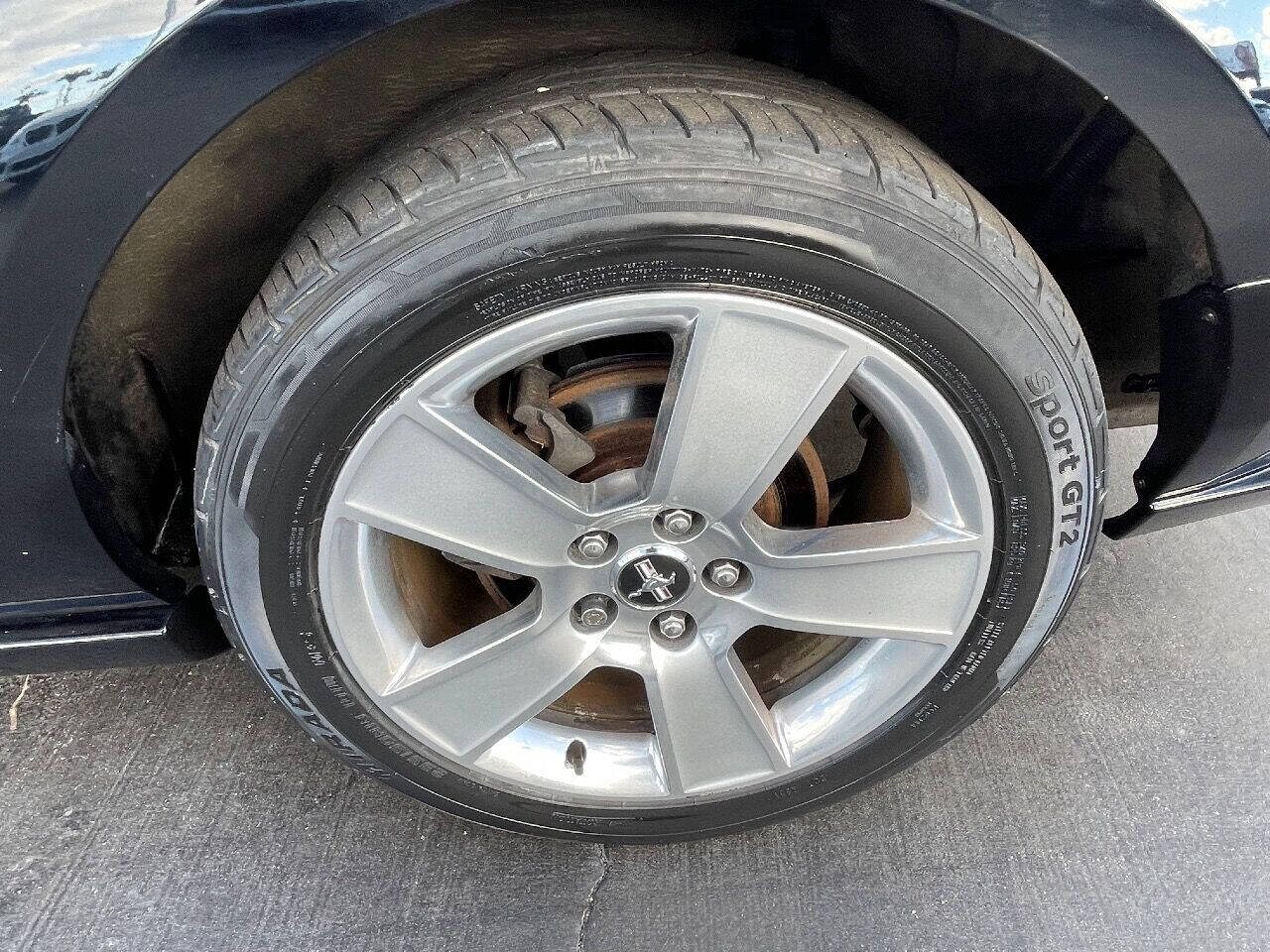 2006 Ford Mustang  - $12,900