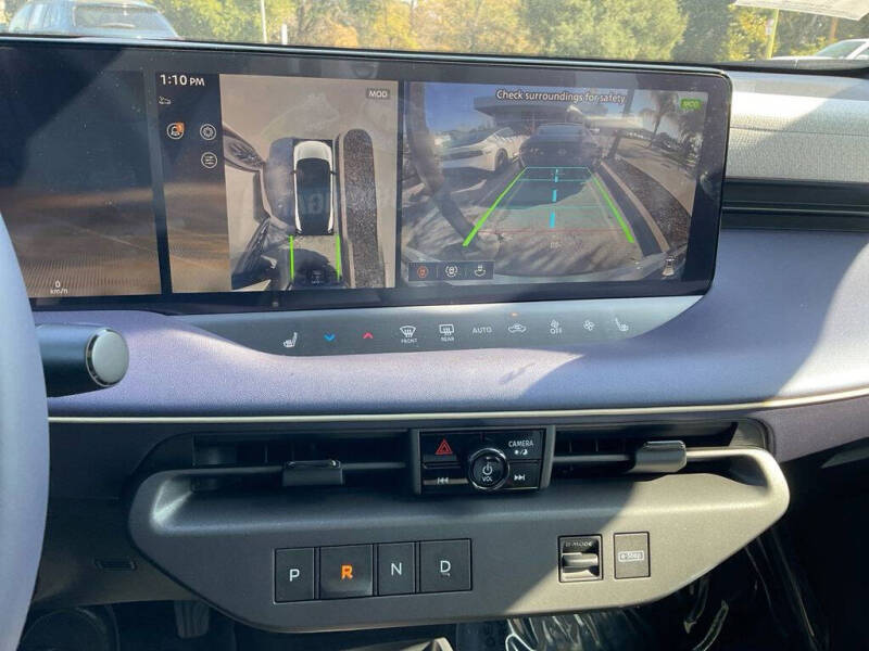 2026 Nissan LEAF Platinum+