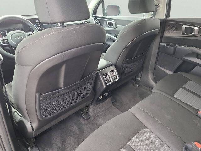 2023 Kia Sorento LX