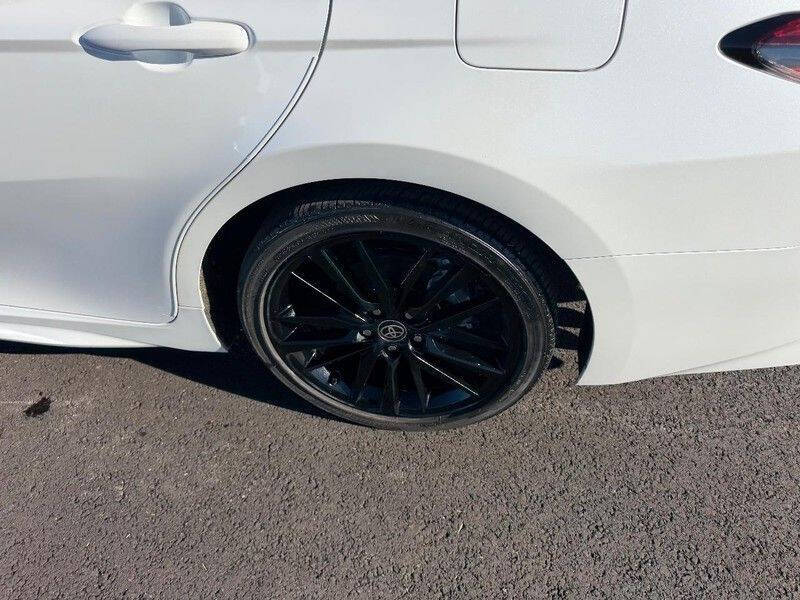 2022 Toyota Camry Hybrid XSE