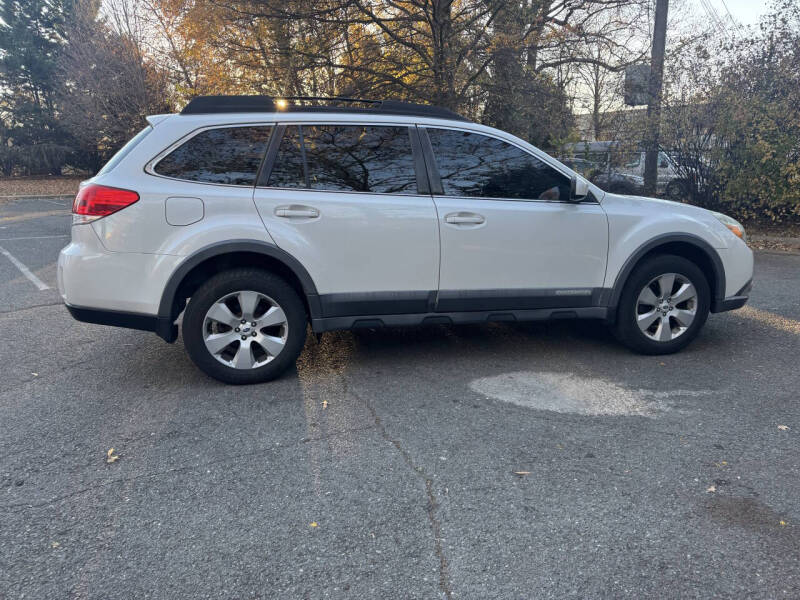 2011 Subaru Outback 2.5i Limited