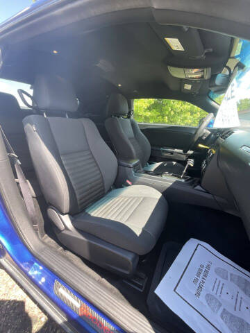 2012 Dodge Challenger SXT