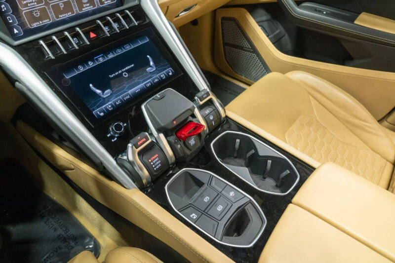 2019 Lamborghini Urus