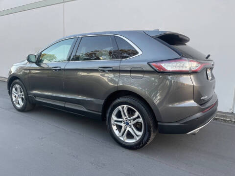 2017 Ford Edge Titanium