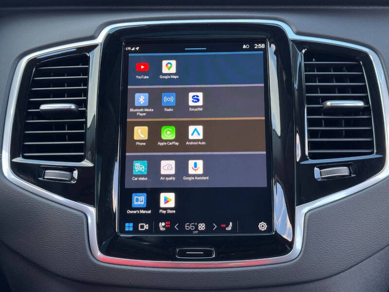 2024 Volvo XC90 Recharge T8 Ultimate Bright Theme 7P