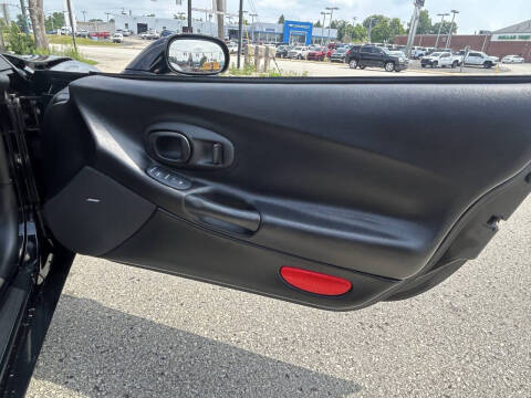 2004 Chevrolet Corvette