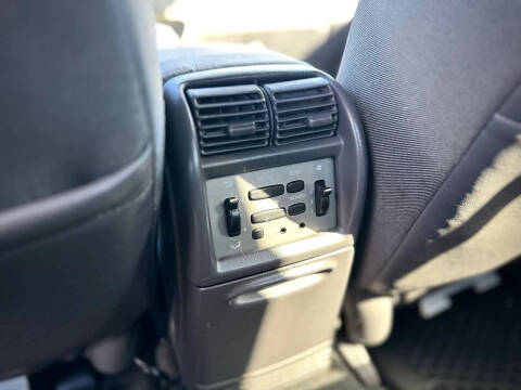 2002 Ford Explorer Sport Trac Value