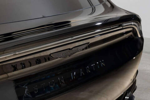 2025 Aston Martin DBX 707