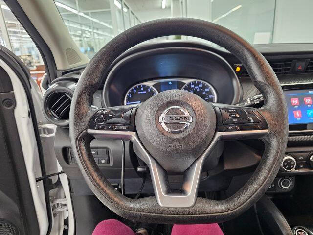 2021 Nissan Kicks S
