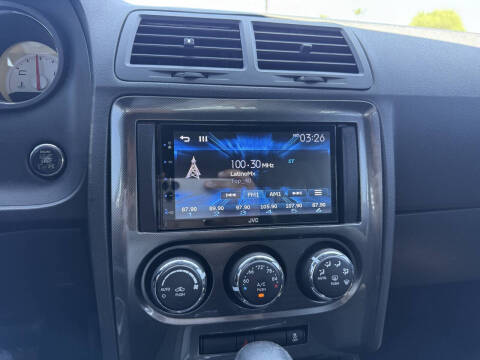 2014 Dodge Challenger SXT