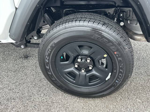 2026 Jeep Gladiator Sport