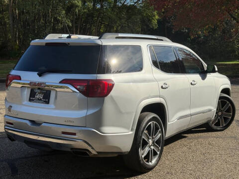 2017 GMC Acadia Denali