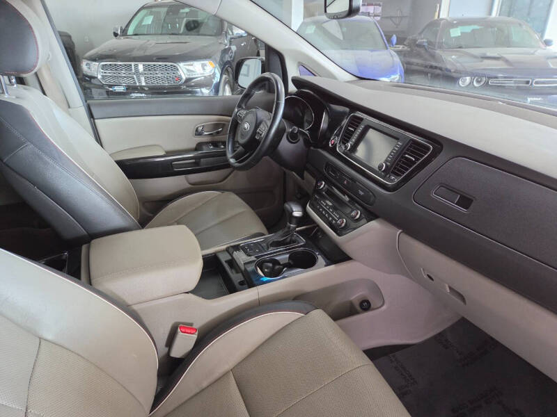 2017 Kia Sedona EX