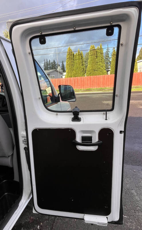 1999 Ford E-150 Chateau