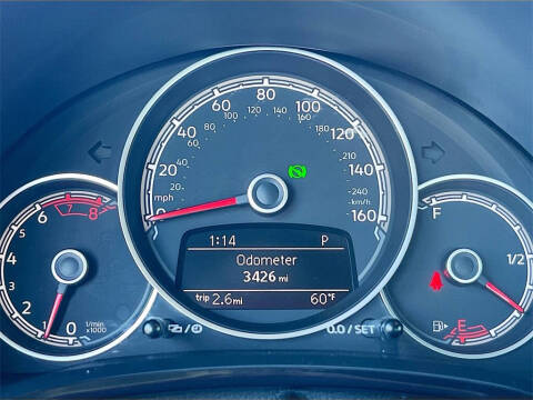 2018 Volkswagen Beetle 2.0T Coast