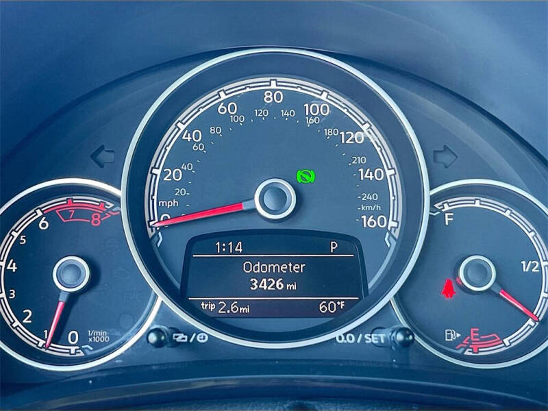 2018 Volkswagen Beetle 2.0T Coast