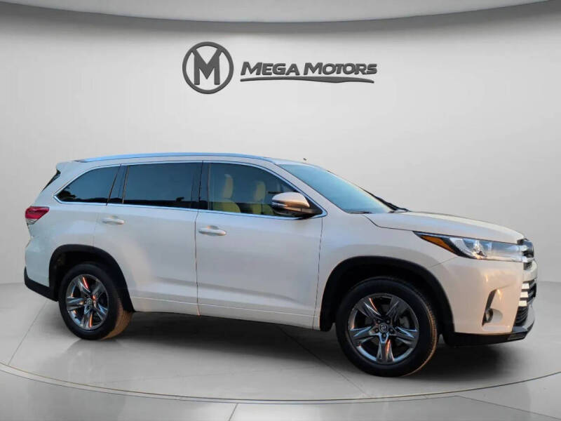 2018 Toyota Highlander Limited Platinum