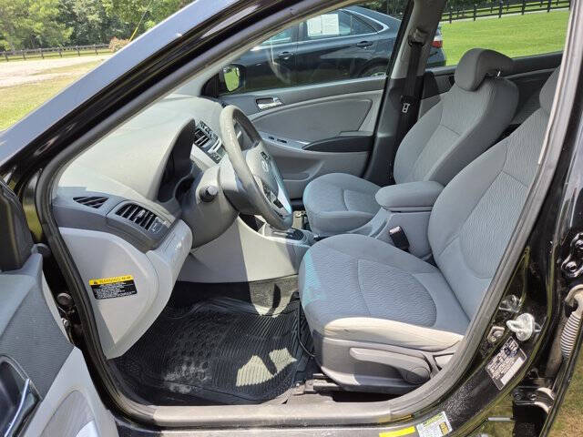 2012 Hyundai Accent GLS