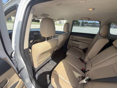 2016 Mitsubishi Outlander SEL