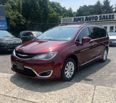 2017 Chrysler Pacifica Touring-L