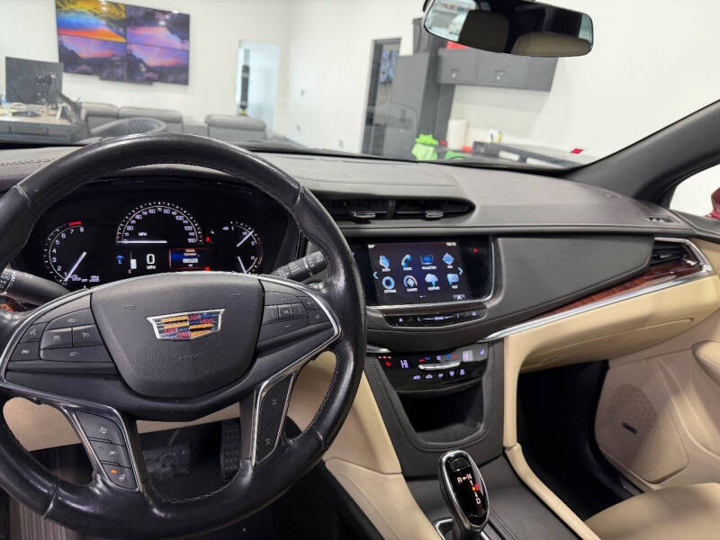 2018 Cadillac XT5 Luxury