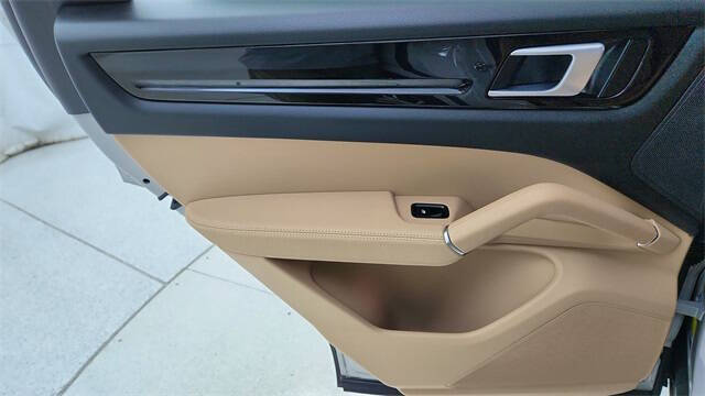 2022 Porsche Cayenne