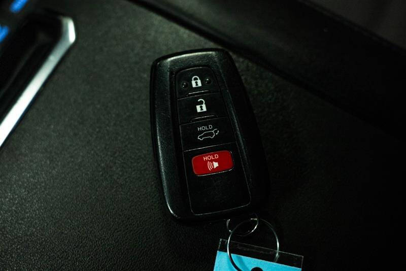 2020 Toyota Highlander Hybrid LE