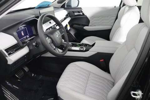 2025 Mitsubishi Outlander PHEV SEL Platinum Edition