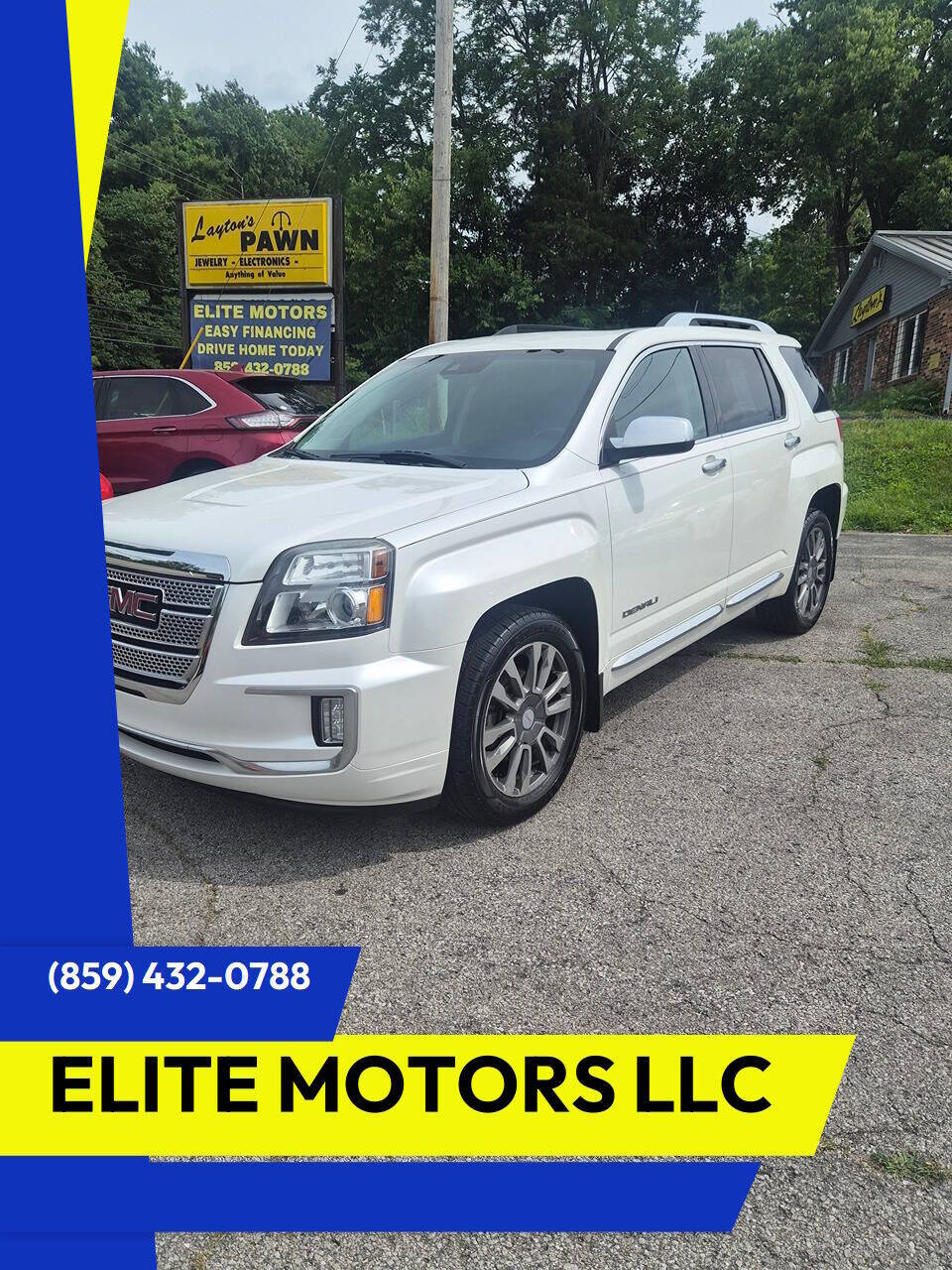 Off white 2016 GMC Terrain Denali AWD Denali 4dr SUV 1