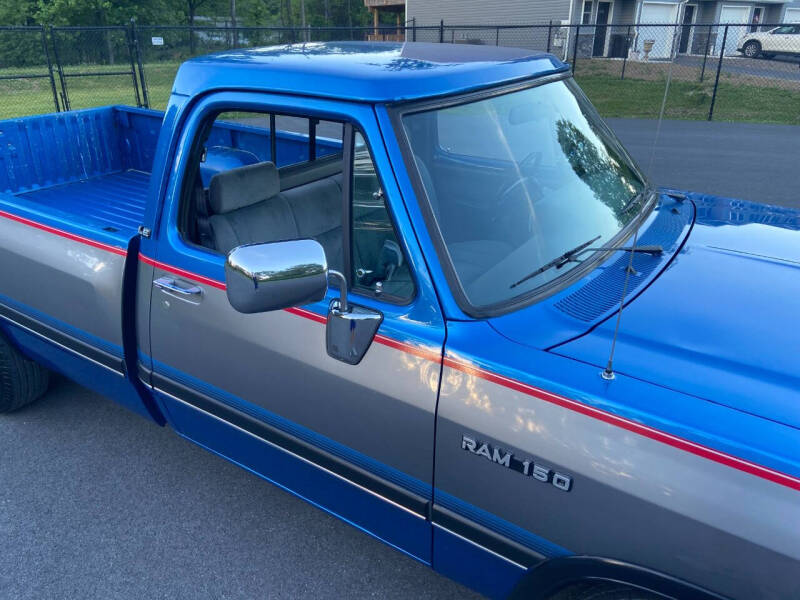 1992 Dodge RAM 150 LE