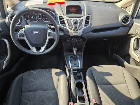 2013 Ford Fiesta SE