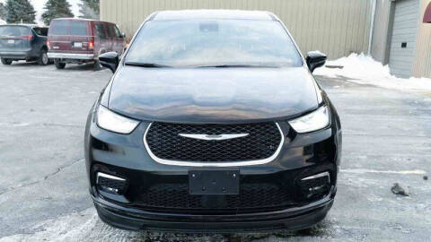 2024 Chrysler Pacifica Touring