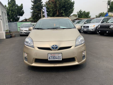 2011 Toyota Prius for sale at Ronnie Motors LLC in San Jose CA