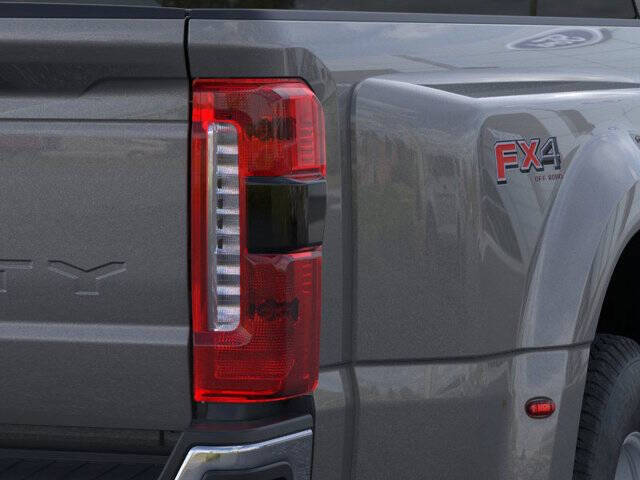 2026 Ford F-350 Super Duty XLT