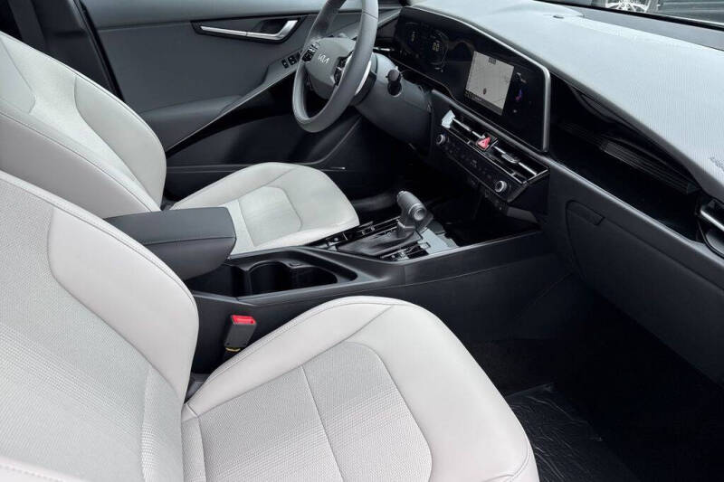 2026 Kia Niro EX