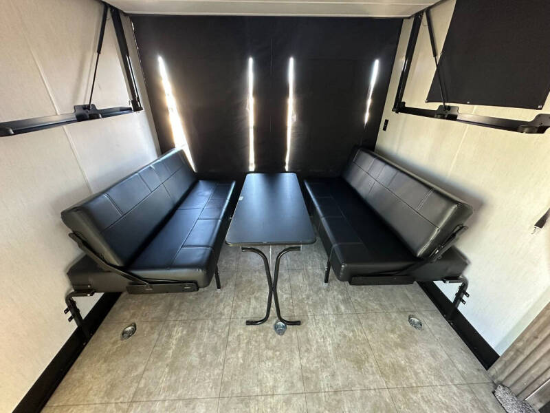 2022 Forest River Vengeance Rogue 26VKS