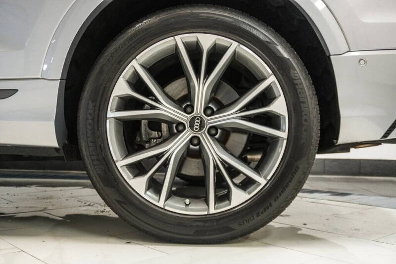 2021 Audi Q8 quattro Premium Plus 55 TFSI